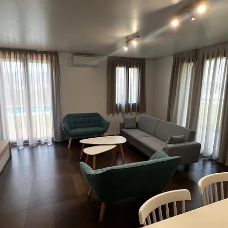 - A Casa Da